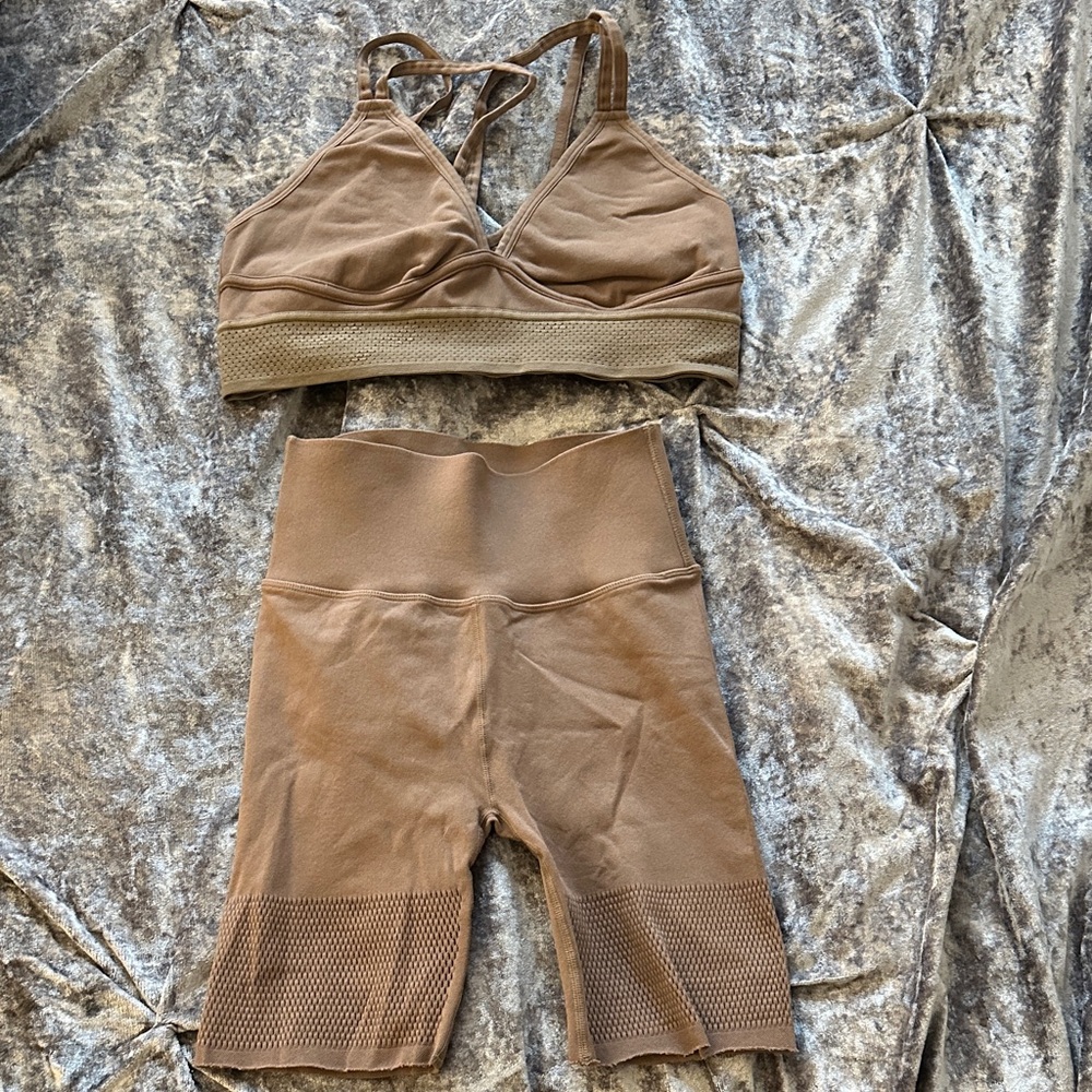Brown Sculptknit Set